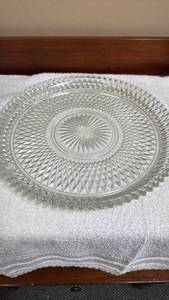 lot 820 image: Clear Pressed Glass Serving Plate with Diamond Pattern Border