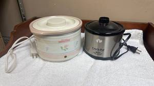 lot 827 image: Small Slow Cooker Set - Rival Crock-Ette and Crock-Pot Little Dipper