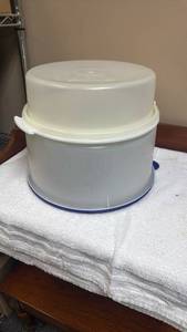 lot 851 image: Large Tupperware Cake Carriers with Dome Lids
