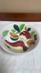 lot 865 image: Hand Painted Ironstone Bowl with Fruit and Leaf Design