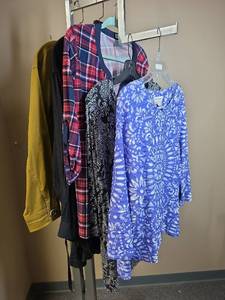 lot 1111 image: Womens Sz 1X tops - qty 5