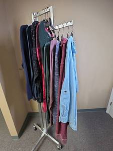 lot 1119 image: Nine womens Size 2X tops