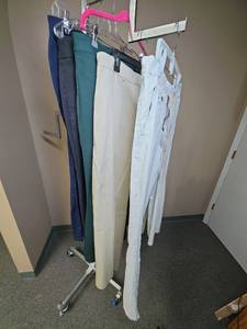 lot 1136 image: Five pairs womens Size 18 pants