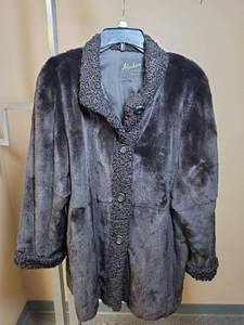 lot 1156 image: Alaskan Custom Built Furs Sheared Beaver Coat with Persian Lamb Trim - no size marking, estimating it is a 1X ($$$ - check out the prices on this companies furs online)