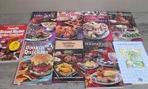 lot 1352 image: Cookbook Collection - Various Recipe Books Including Taste of Home and Holiday Cooking