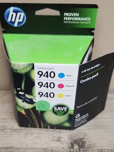 lot 1409 image: HP OfficeJet 940 Color Ink Cartridge Combo Pack