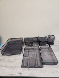 lot 1417 image: Black Metal Mesh Office Desk Organizer Set