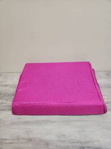 lot 1427 image: Pink laptop holder