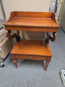 lot 14 image: Country Living by Lane Furniture Wash Basin Style Table. 24W x 16D x 35.75H
