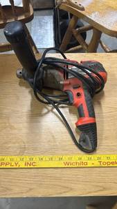 lot 1705 image: Electric Reciprocating Saw Power Tool