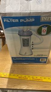 lot 1712 image: Intex Krystal Clear Pool Filter Pump with Hose and Accessories
