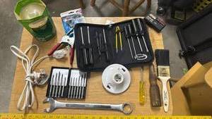 lot 1713 image: Mixed Tool Lot with Precision Screwdrivers and Accessories