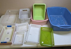 lot 600 image: Mixed Plastic Storage Baskets and Container Lot