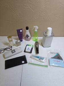 lot 1207 image: Mixed Personal Care and Health Items Bundle
