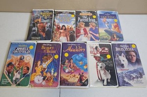 lot 1452 image: Disney VHS Movie Collection - 9 Classic Films