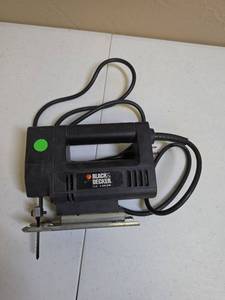 lot 1721 image: Black & Decker Model 7548 Electric Jigsaw