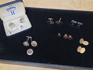 lot 230 image: Mens Cufflinks and Formal Accessories Set
