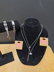 lot 245 image: Mixed Jewelry Lot - Necklaces, Bracelet, Fossil Watch, and Earrings