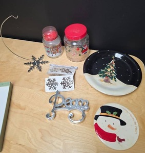 lot 442 image: Christmas Holiday Decoration Bundle with Plates, Napkin Rings, Wall Signs, Ornament Stand and Storage Jars