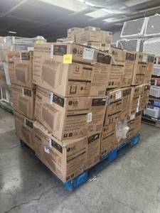 lot 53520 image: LG Window Air Conditioner 5800 BTU 230 sq ft Room AC Unit - Lot of 18
