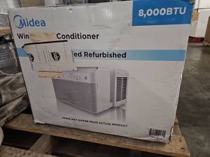 lot 53611 image: Midea 8000 BTU Window Air Conditioner
