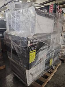 lot 53612 image: LG 12000 BTU Dual Inverter Window Air Conditioner with Remote Control&nbsp- BULK Lot