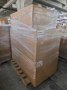 lot 53629 image: Pallet of MagicChef Microwaves and LG Window Ac Units
