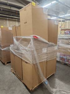lot 53644 image: Pallet of Keystone 22 Pint Dehumidifier with Electronic Controls - Refurbished