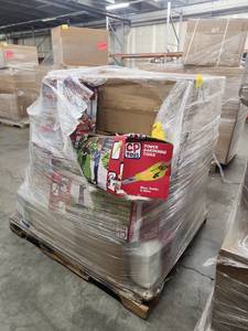 lot 53652 image: Mixed Pallet of Toys and Games