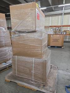 lot 53657 image: Pallet of Refurbished Microwaves and Air Conditioners