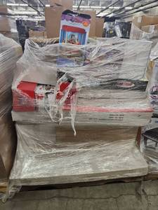 lot 53660 image: Mixed Pallet of Childrens Toys