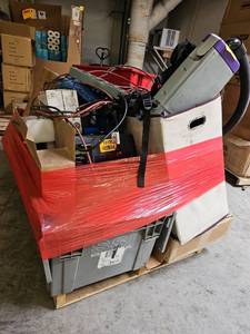 lot 53883 image: Mixed Lot of Items Wearable Vacuum, Thermal Printer, and More