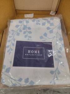 lot 53707 image: 176 count of New Home Reflections Floral Print Shower Curtain Blue