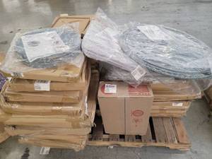 lot 53723 image: Mixed Pallet Wholesale Lot Storage Organizers and Household Items