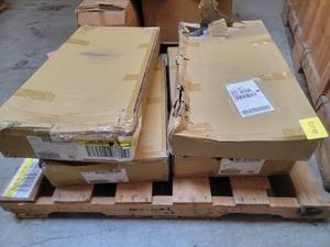 lot 53748 image: Bulk lot of New two-in-one convertible hand truck dolly