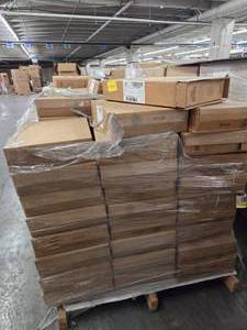 lot 53833 image: Pallet of Traeger Rib Racks