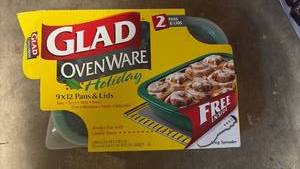 lot 51831 image: Glad Ovenware Holiday Baking 9x12 Pans & Lids Set - Retail $15