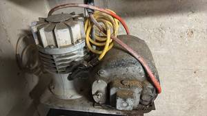 lot 51835 image: Industrial Air Compressor with Motor and Pump Assembly - Retail $150