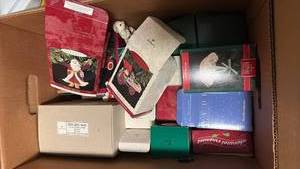 lot 51839 image: Hallmark Keepsake Christmas Ornament Collection Box Lot - Retail $25
