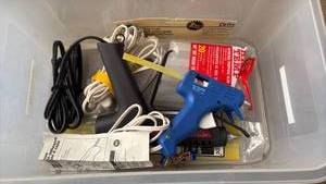 lot 51923 image: Hot Glue Gun Set with Glue Sticks and Accessories - Retail $15