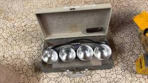 lot 51943 image: Professional Photography Light Kit with Four Bulbs and Carrying Case - Retail $75