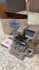lot 51944 image: Mansfield Portable Action Editor Model P-930 Film Editor - Retail $150