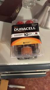 lot 51947 image: Duracell Coppertop D18 Alkaline Batteries 8 Pack - Retail $15