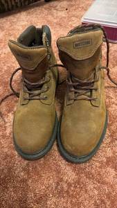 lot 51973 image: Wolverine Brown Leather Work Boots Size 9.5M - Retail $45