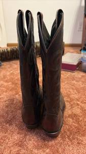 lot 51974 image: Mens Python Skin Cowboy Boots Western Style size 9.5 approximately  - Retail $75