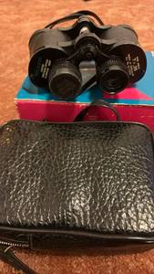 lot 51975 image: Penco Super Binoculars 7x35 Wide Angle with Carrying Case - Retail $25
