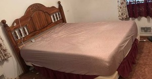 lot 51981 image: Tempur-Pedic Adjustable Electric Bed with Wood Headboard  Approx. 76x56 - Retail $800