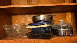 lot 52006 image: Glass Bakeware and Casserole Dish Collection - Retail $25