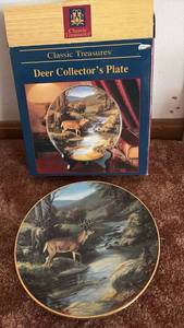 lot 52019 image: Classic Treasures Reflections of Nature Deer Collectors Plate 1996 - Retail $15