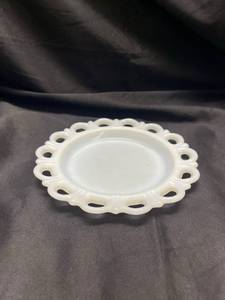 lot 625 image: White Milk Glass Lace Edge Plate with Scalloped Border